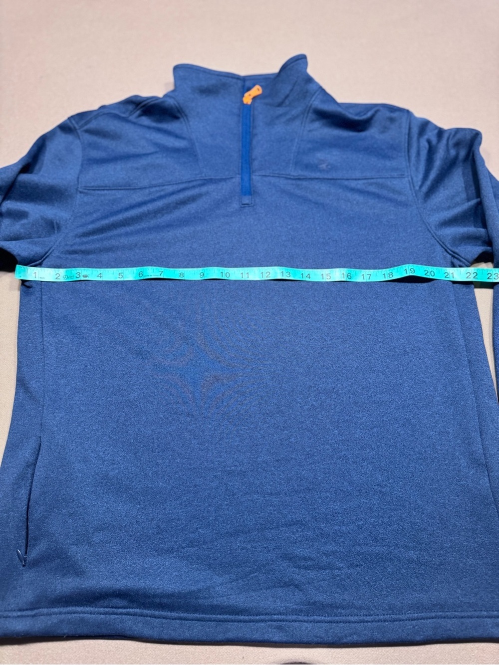 Izod Men's Royal Blue Quarter-Zip Golf Pullover - Picture 4 of 7